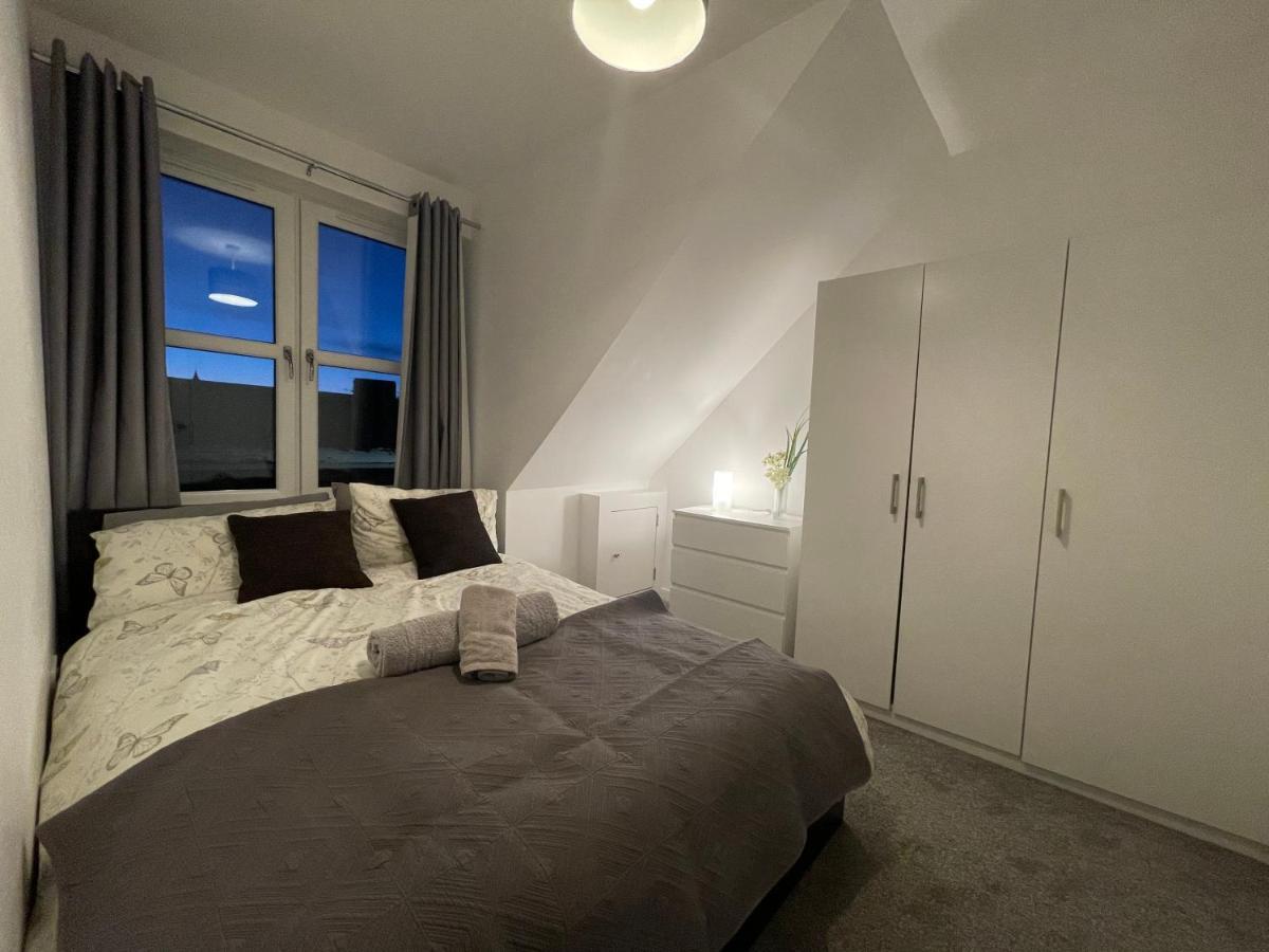 Carvetii - Edward House D - 2 Dbl Bed 2Nd Floor Flat Apartment Дънфърмлин Екстериор снимка